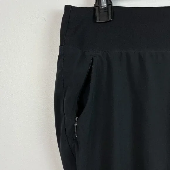Athleta Trekkie North Jogger Pants Size 12 Black Pockets Athleisure Gorpcore - Picture 3 of 13